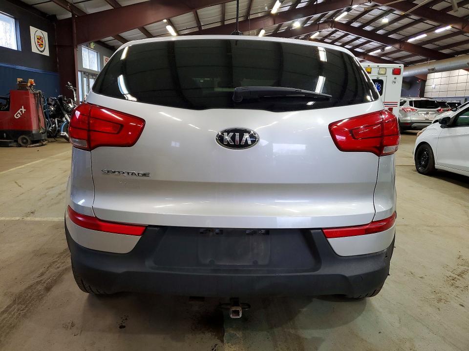 51178356 :رقم المزاد ، KNDPBCACXF7700630 vin ، 2015 Kia Sportage مزاد بيع