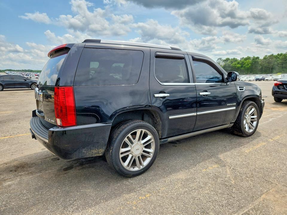 Auction sale of the 2012 Cadillac Escalade, vin: 1GYS4DEF1CR208979, lot number: 50978216