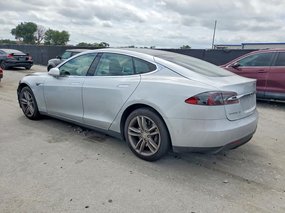 Продажа на аукционе авто 2015 Tesla Model S, vin: 5YJSA1E15FF114891, номер лота: 50579916