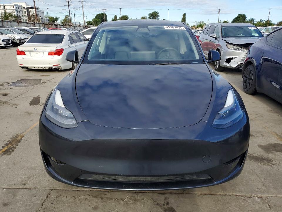 49761436 :رقم المزاد ، 7SAYGDED5SF249158 vin ، 2025 Tesla Model Y مزاد بيع