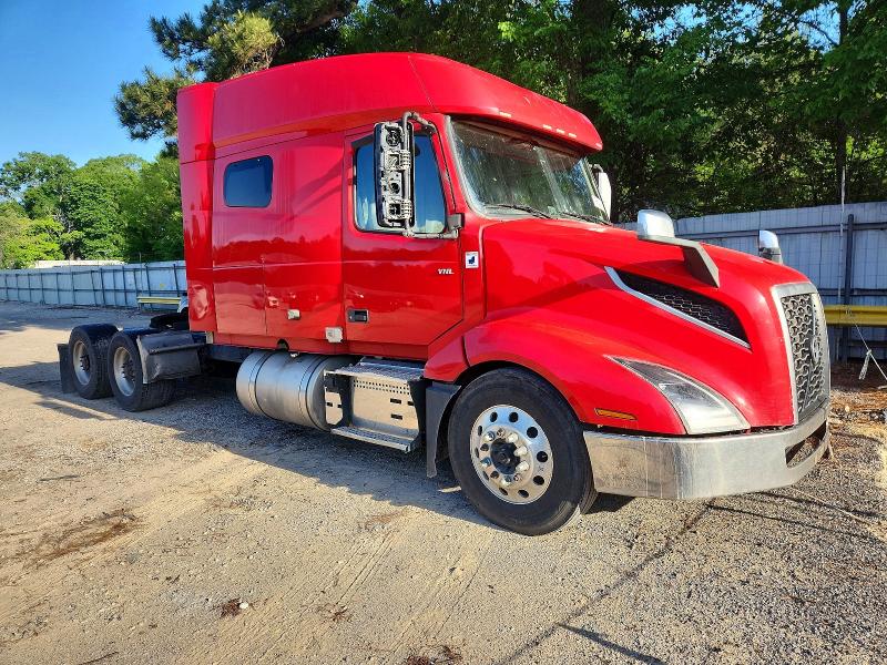2019 Volvo Vnl მანქანა იყიდება აუქციონზე, vin: 4V4NC9EH9KN899323, აუქციონის ნომერი: 49282466