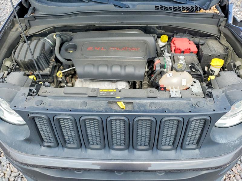 49259406 :رقم المزاد ، ZACCJABB3JPH17048 vin ، 2018 Jeep Renegade مزاد بيع