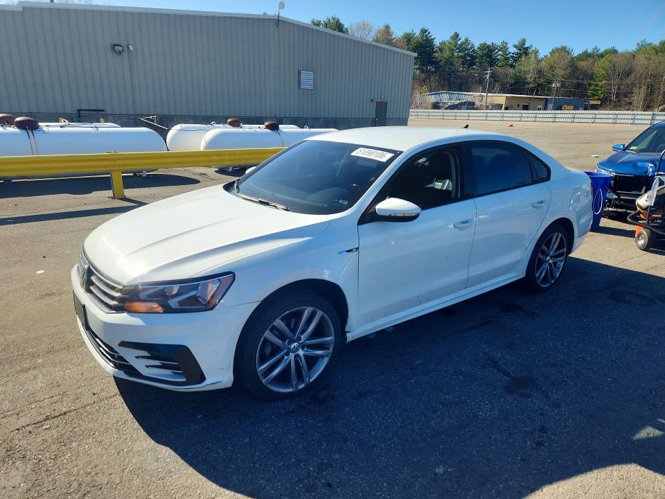 51098106 :رقم المزاد ، 1VWAA7A31JC032312 vin ، 2018 Volkswagen Passat مزاد بيع