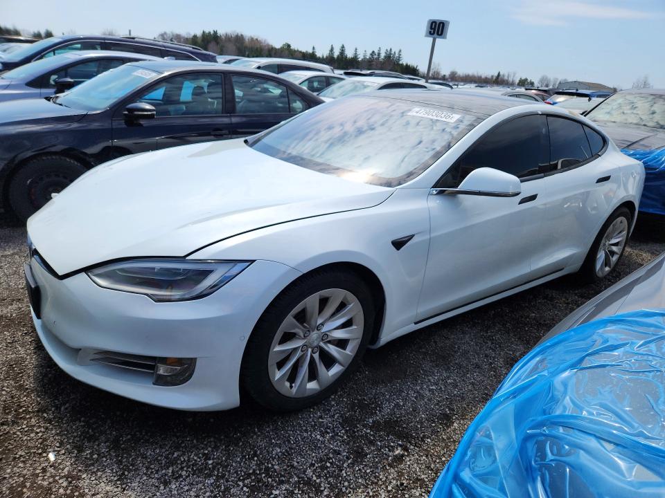 47903036 :رقم المزاد ، 5YJSA1E29JF278551 vin ، 2018 Tesla Model S مزاد بيع