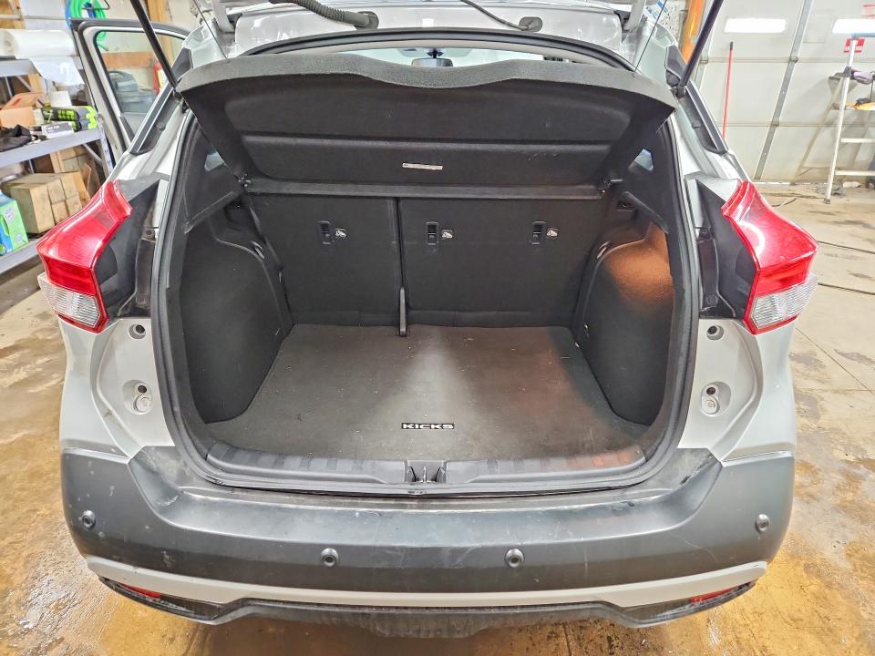 2020 Nissan Kicks მანქანა იყიდება აუქციონზე, vin: 3N1CP5DV1LL563693, აუქციონის ნომერი: 50072146