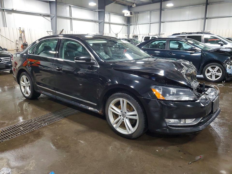 49503686 :رقم المزاد ، 1VWCV7A3XFC033351 vin ، 2015 Volkswagen Passat مزاد بيع