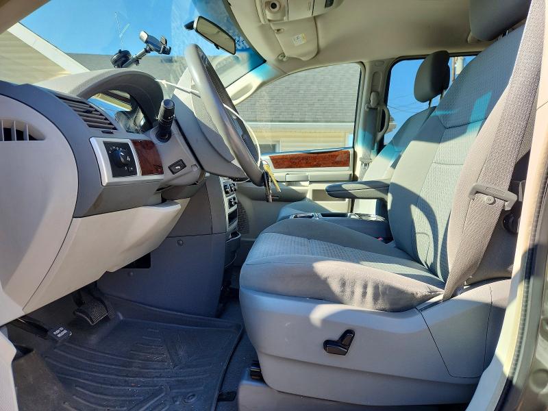 49110866 :رقم المزاد ، 2A4RR5D17AR344911 vin ، 2010 Chrysler Town And Country مزاد بيع