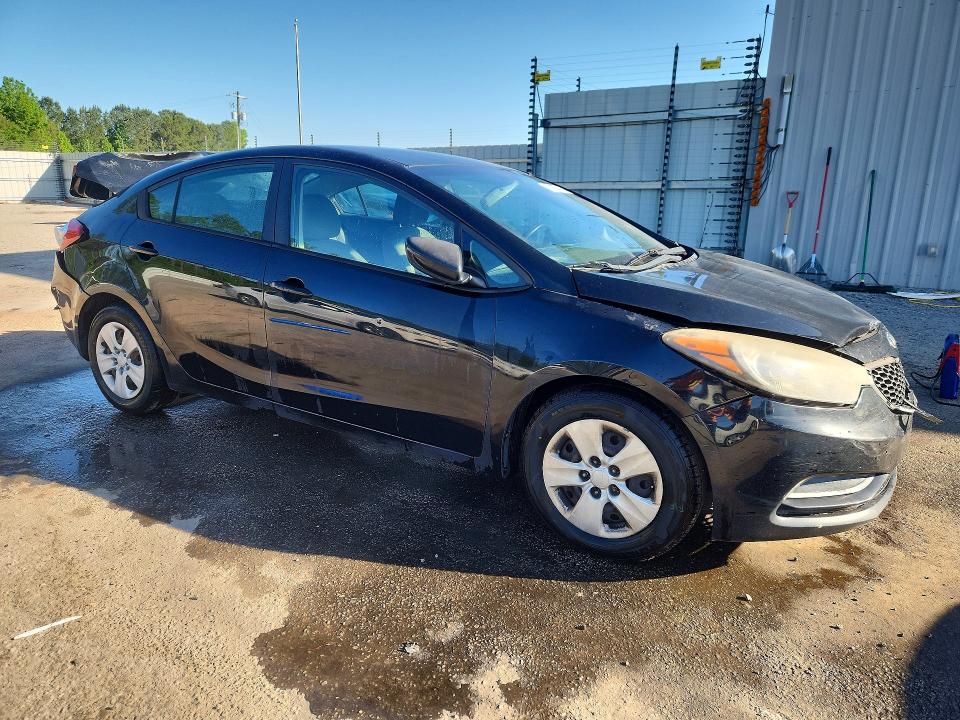 2015 Kia Forte მანქანა იყიდება აუქციონზე, vin: KNAFK4A61F5318961, აუქციონის ნომერი: 50085476