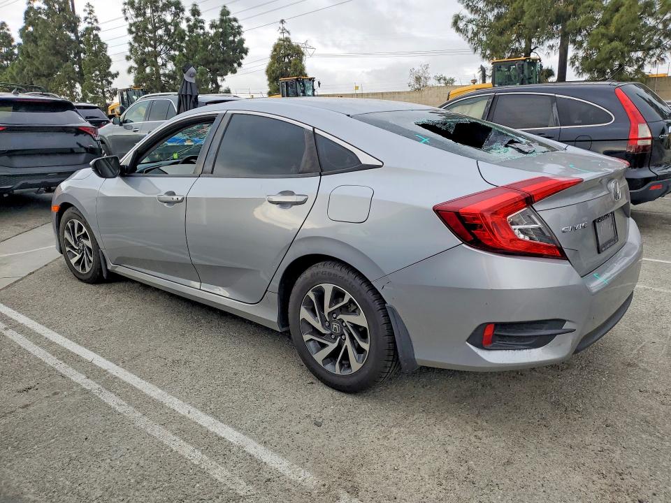 2016 Honda Civic მანქანა იყიდება აუქციონზე, vin: 2HGFC2F79GH562598, აუქციონის ნომერი: 48068696