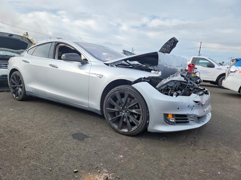 2015 Tesla Model S მანქანა იყიდება აუქციონზე, vin: 5YJSA1E12FF120003, აუქციონის ნომერი: 48620046