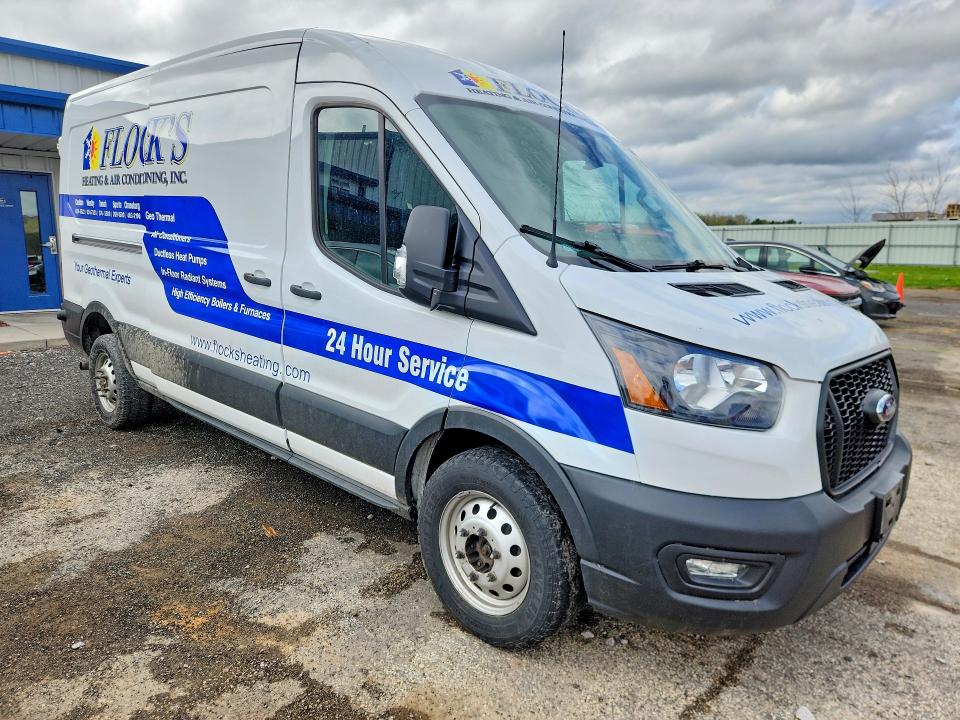 50802066 :رقم المزاد ، 1FTBW2CG1PKA02608 vin ، 2023 Ford Transit مزاد بيع
