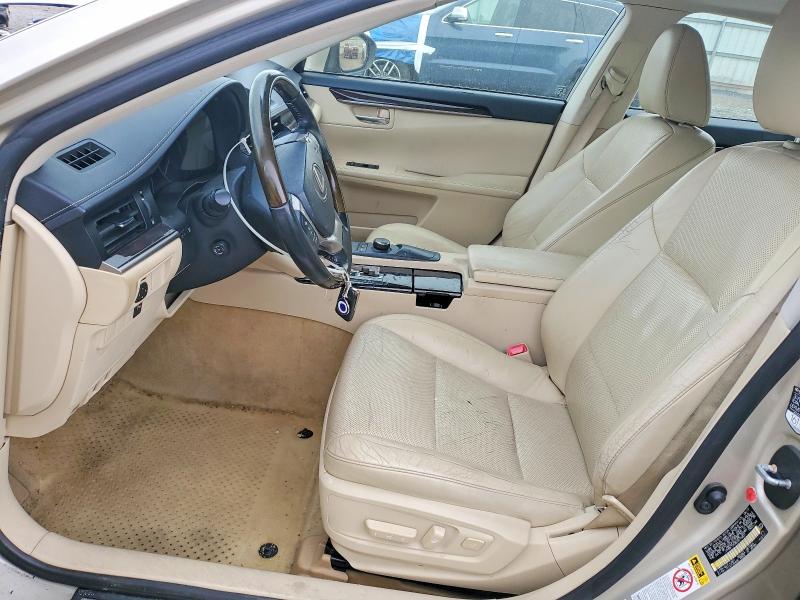 50400086 :رقم المزاد ، JTHBK1GG8D2015821 vin ، 2013 Lexus Es مزاد بيع