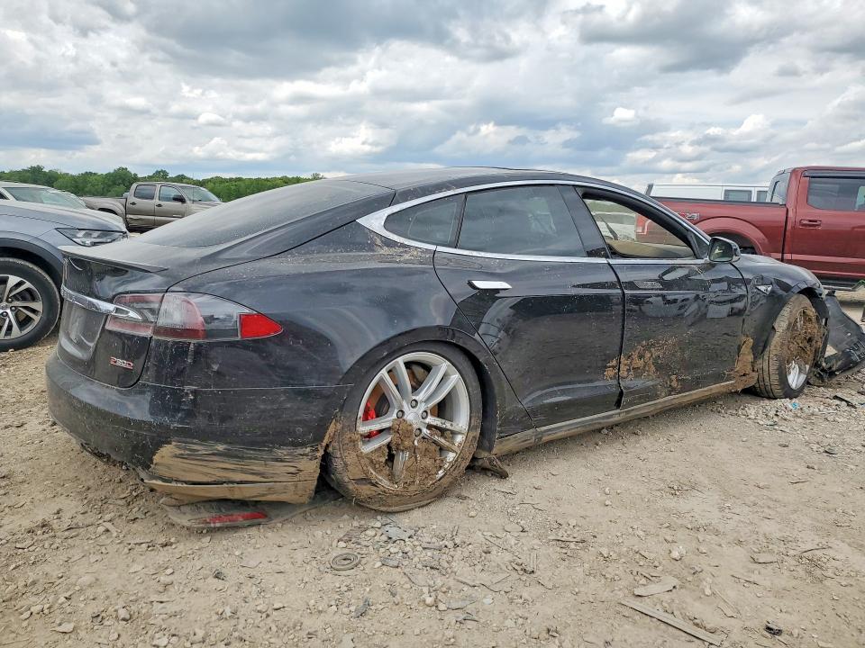 Продажа на аукционе авто 2016 Tesla Model S, vin: 5YJSA1E49GF128935, номер лота: 51844656