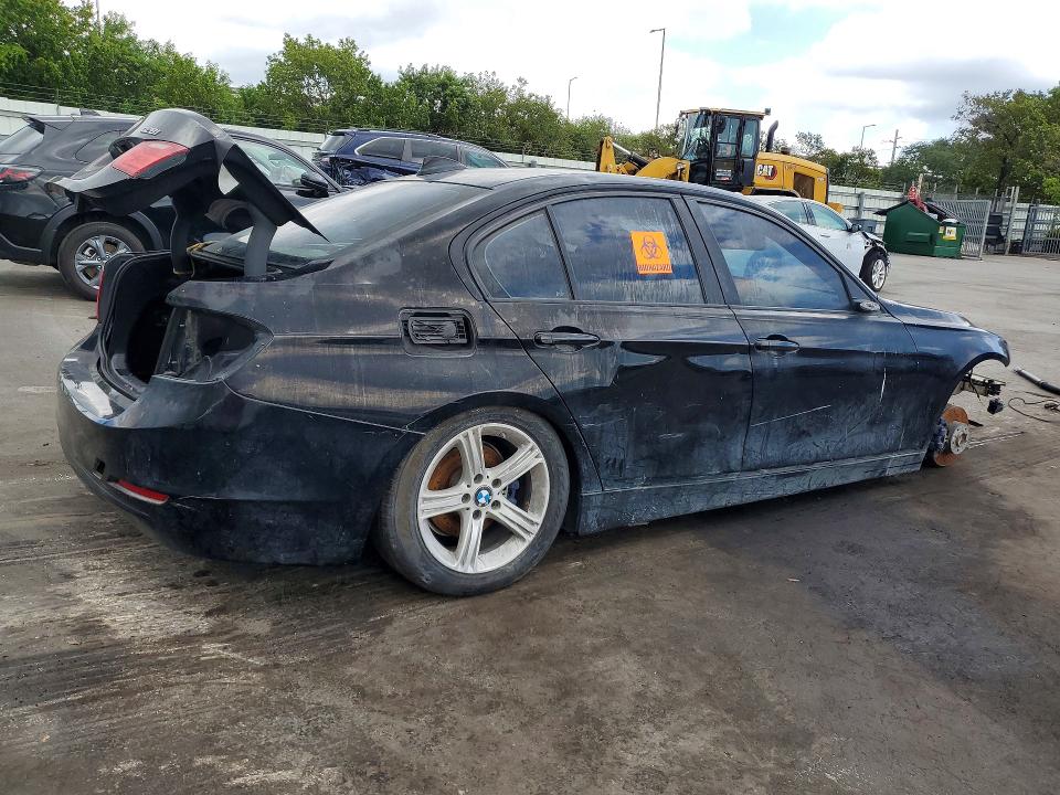 2013 Bmw 328 მანქანა იყიდება აუქციონზე, vin: WBA3C1C55DF442399, აუქციონის ნომერი: 51908596
