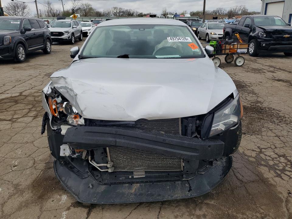 2013 Volkswagen Passat მანქანა იყიდება აუქციონზე, vin: 1VWBP7A34DC133514, აუქციონის ნომერი: 49754126