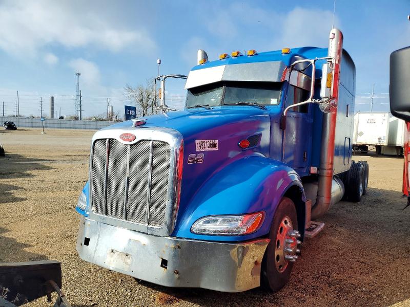 49213686 :رقم المزاد ، 1XPHD49X88D767581 vin ، 2008 Peterbilt 386 مزاد بيع