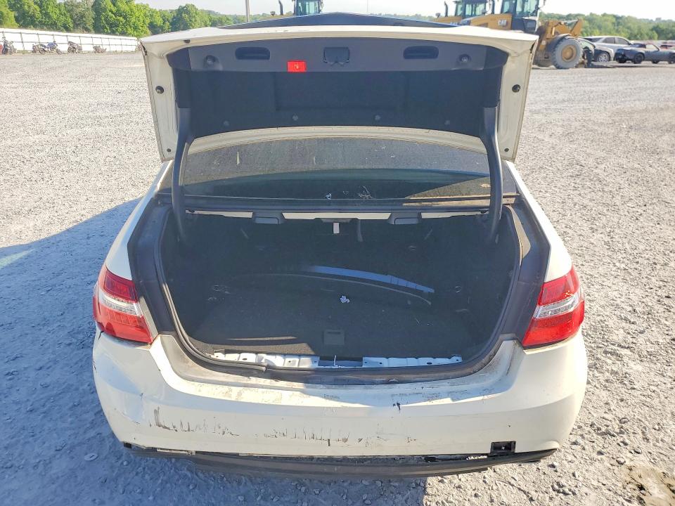 50793036 :رقم المزاد ، WDDHF5GB6BA460384 vin ، 2011 Mercedes-benz E مزاد بيع