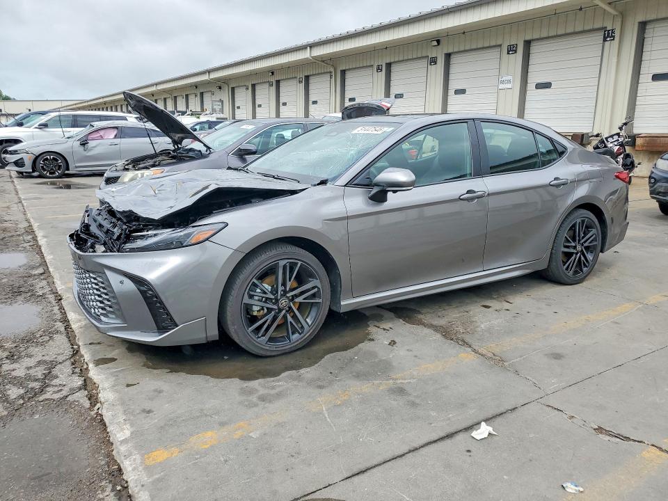 51447546 :رقم المزاد ، 4T1DAACK1SU560182 vin ، 2025 Toyota Camry مزاد بيع