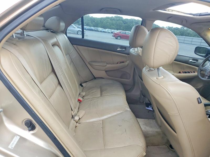 51611616 :رقم المزاد ، 1HGCM56875A105715 vin ، 2005 Honda Accord مزاد بيع