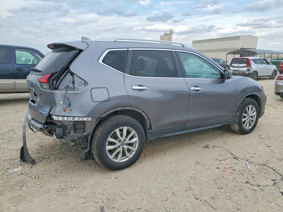 Продаж на аукціоні авто 2018 Nissan Rogue, vin: KNMAT2MV8JP622397, номер лоту: 49262686