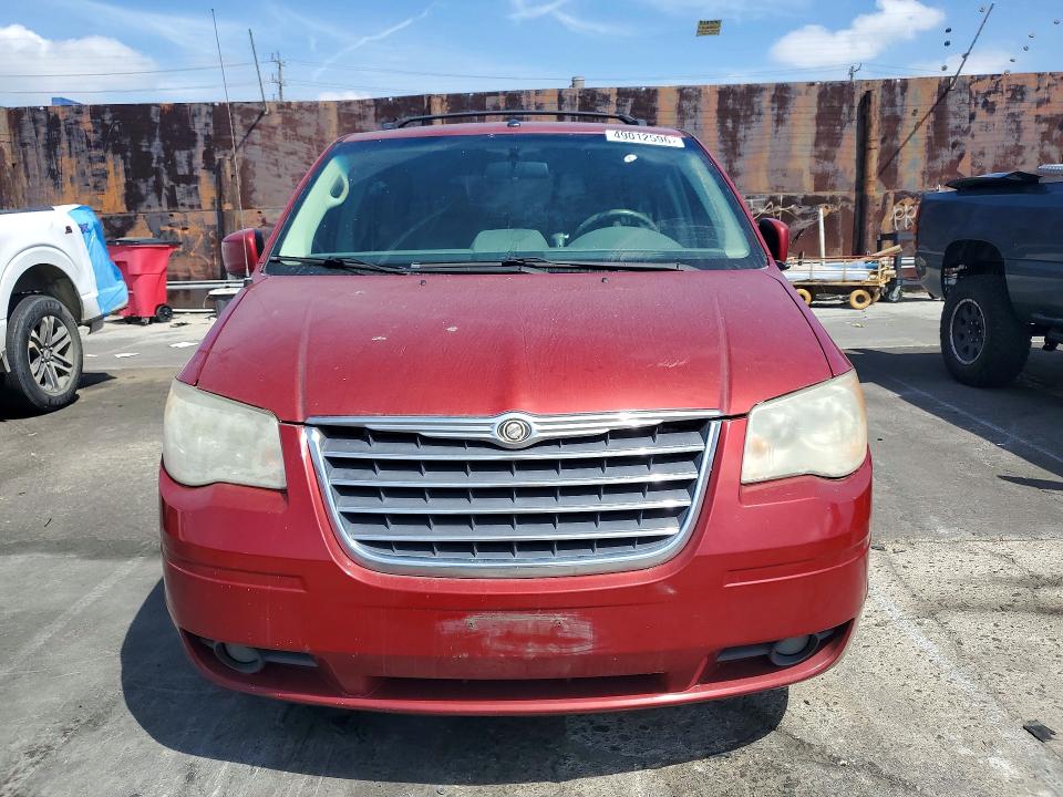 2008 Chrysler Town & Country მანქანა იყიდება აუქციონზე, vin: 2A8HR54P98R134867, აუქციონის ნომერი: 49012596