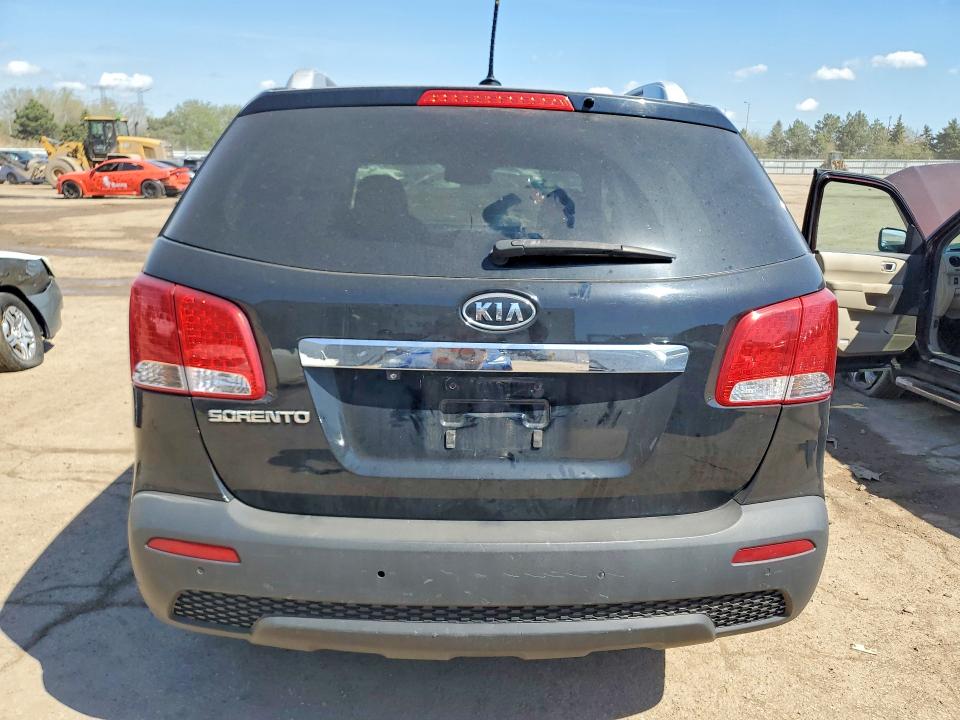 Auction sale of the 2011 Kia Sorento, vin: 5XYKT3A15BG185264, lot number: 49882816