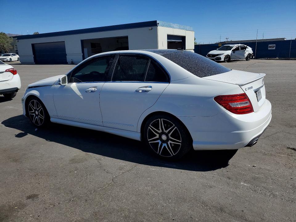 Продажа на аукционе авто 2014 Mercedes-benz C, vin: WDDGF8AB5ER316062, номер лота: 50262626
