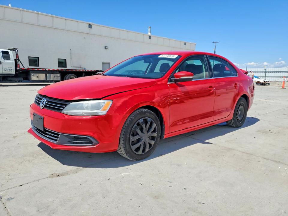 52170526 :رقم المزاد ، 3VWDP7AJ0DM206657 vin ، 2013 Volkswagen Jetta مزاد بيع