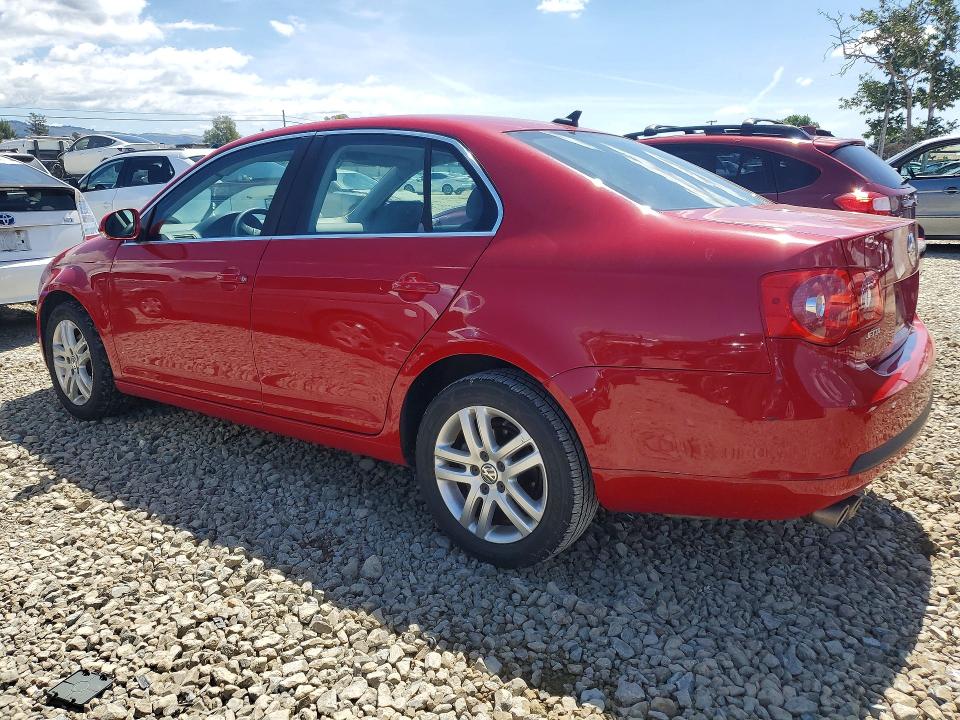51044126 :رقم المزاد ، 3VWRF71K67M098244 vin ، 2007 Volkswagen Jetta مزاد بيع