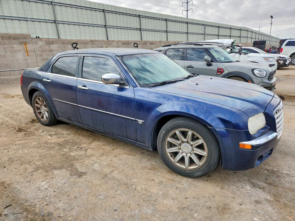 Продажа на аукционе авто 2006 Chrysler 300c, vin: 2C3KA63H06H350697, номер лота: 51833166