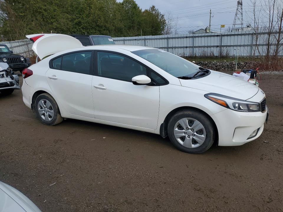 49780446 :رقم المزاد ، 3KPFL4A75HE059374 vin ، 2017 Kia Forte مزاد بيع