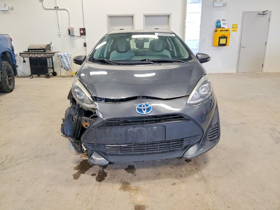 Продаж на аукціоні авто 2018 Toyota Prius C, vin: JTDKDTB33J1617880, номер лоту: 49569246