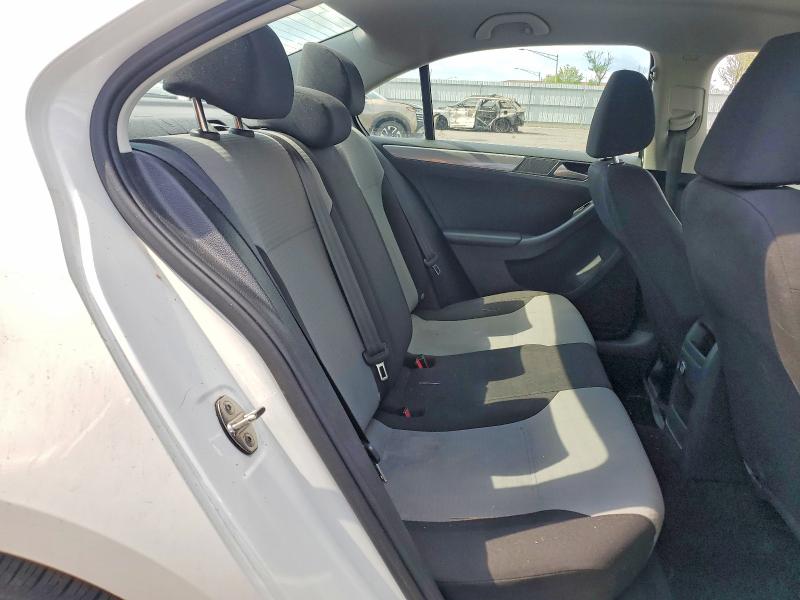 49953746 :رقم المزاد ، 3VW167AJ6JM225764 vin ، 2018 Volkswagen Jetta مزاد بيع