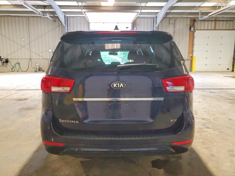 51267726 :رقم المزاد ، KNDMC5C10J6396908 vin ، 2018 Kia Sedona مزاد بيع