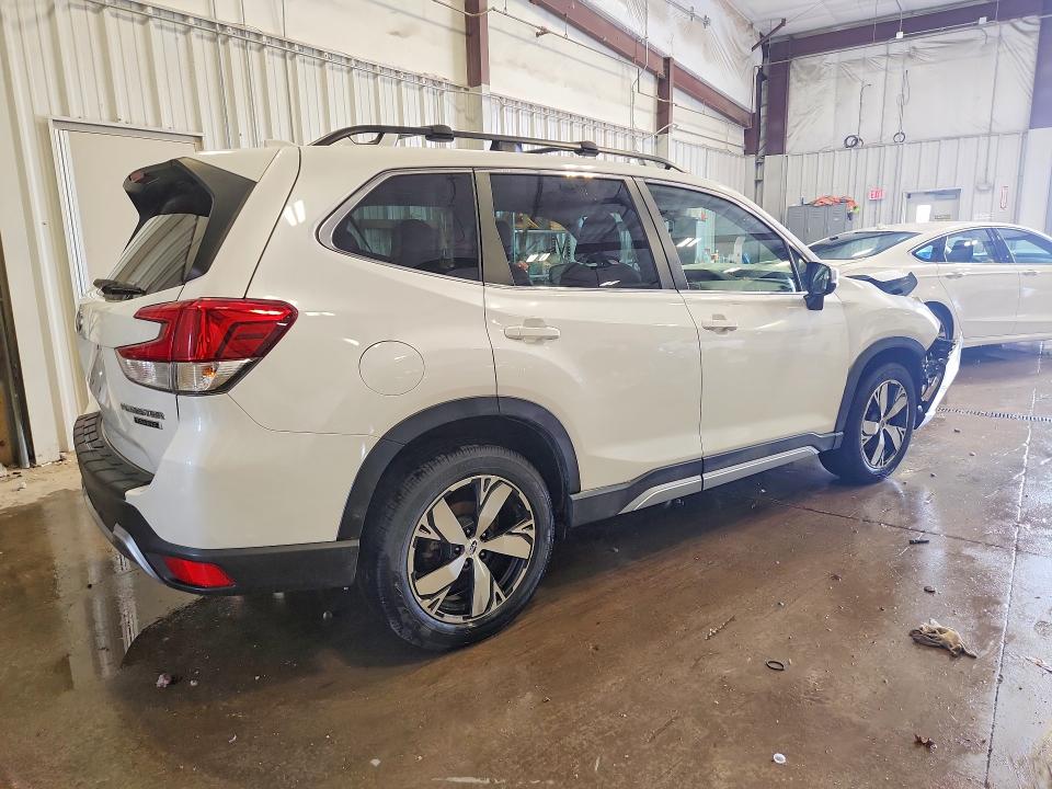 Продажа на аукционе авто 2021 Subaru Forester, vin: JF2SKAXC5MH441611, номер лота: 48410476