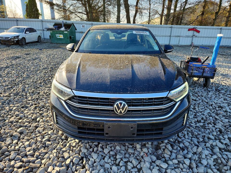50004826 :رقم المزاد ، 3VWGM7BUXNM026148 vin ، 2022 Volkswagen Jetta مزاد بيع