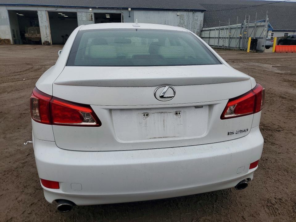 49684796 :رقم المزاد ، JTHBF5C20B5143990 vin ، 2011 Lexus Is مزاد بيع