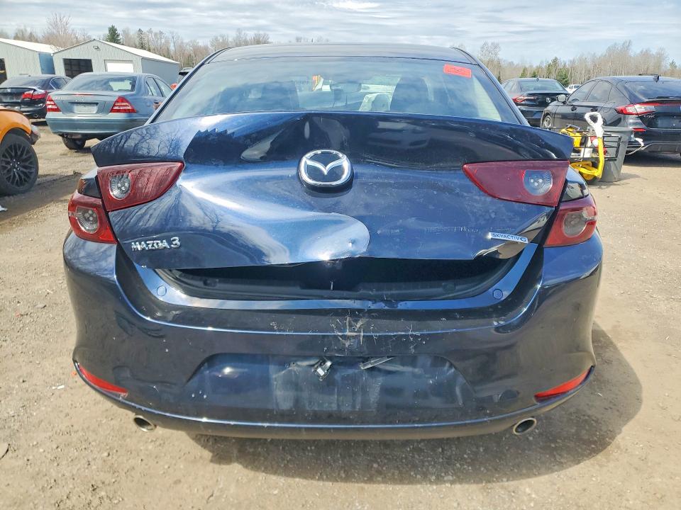 49800786 :رقم المزاد ، JM1BPAB77M1346227 vin ، 2021 Mazda 3 مزاد بيع