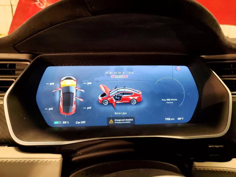47388206 :رقم المزاد ، 5YJSA1V43FF097373 vin ، 2015 Tesla Model S مزاد بيع