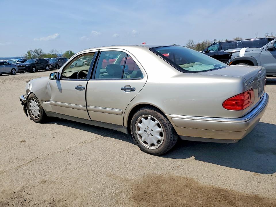1999 Mercedes-benz E მანქანა იყიდება აუქციონზე, vin: WDBJF65H0XA932237, აუქციონის ნომერი: 49839846