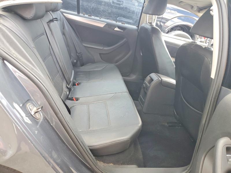 49056646 :رقم المزاد ، 3VWDP7AJ2DM377295 vin ، 2013 Volkswagen Jetta مزاد بيع