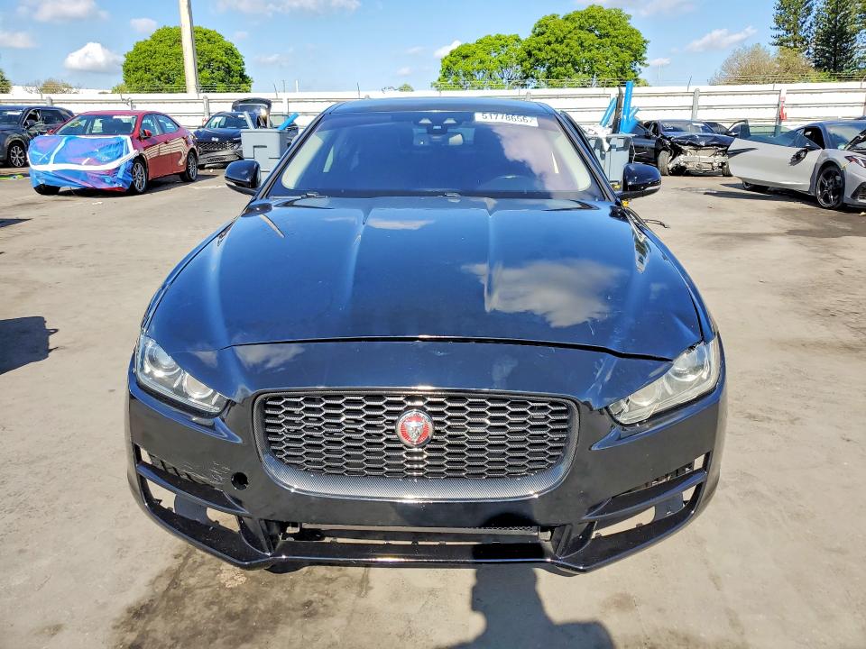 Продаж на аукціоні авто 2017 Jaguar Xe, vin: SAJAD4BG8HA969112, номер лоту: 51778656
