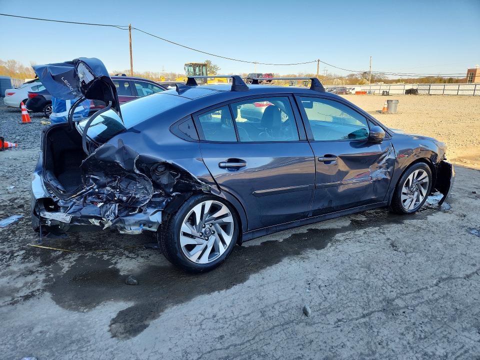 49331406 :رقم المزاد ، 4S3BWAN68P3016451 vin ، 2023 Subaru Legacy مزاد بيع