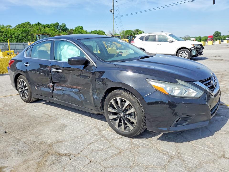2018 Nissan Altima მანქანა იყიდება აუქციონზე, vin: 1N4AL3AP0JC244648, აუქციონის ნომერი: 50699126