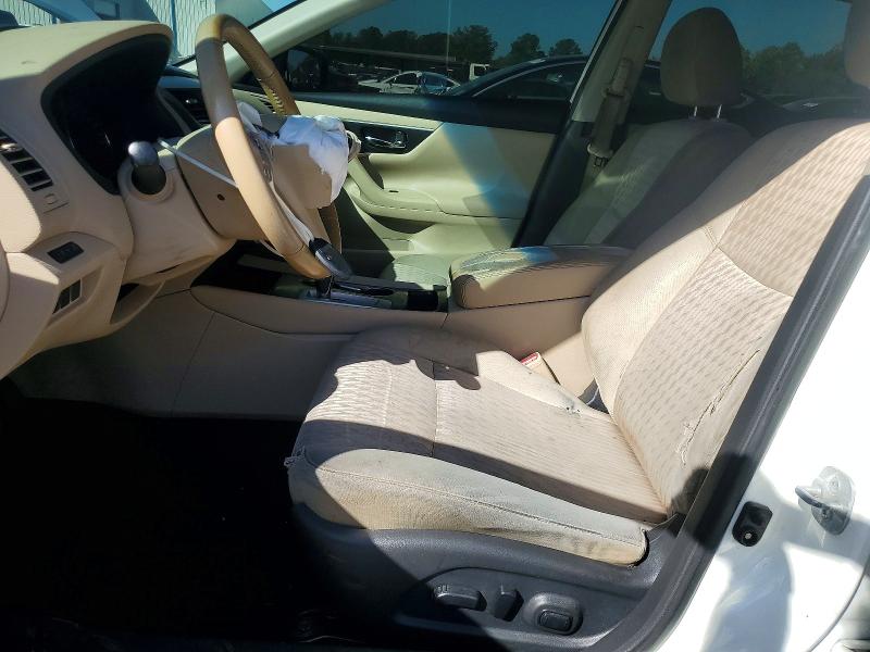 2016 Nissan Altima მანქანა იყიდება აუქციონზე, vin: 1N4AL3AP8GC267040, აუქციონის ნომერი: 49312026