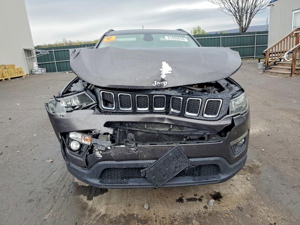 Продаж на аукціоні авто 2018 Jeep Compass, vin: 3C4NJDBB1JT200625, номер лоту: 51432616