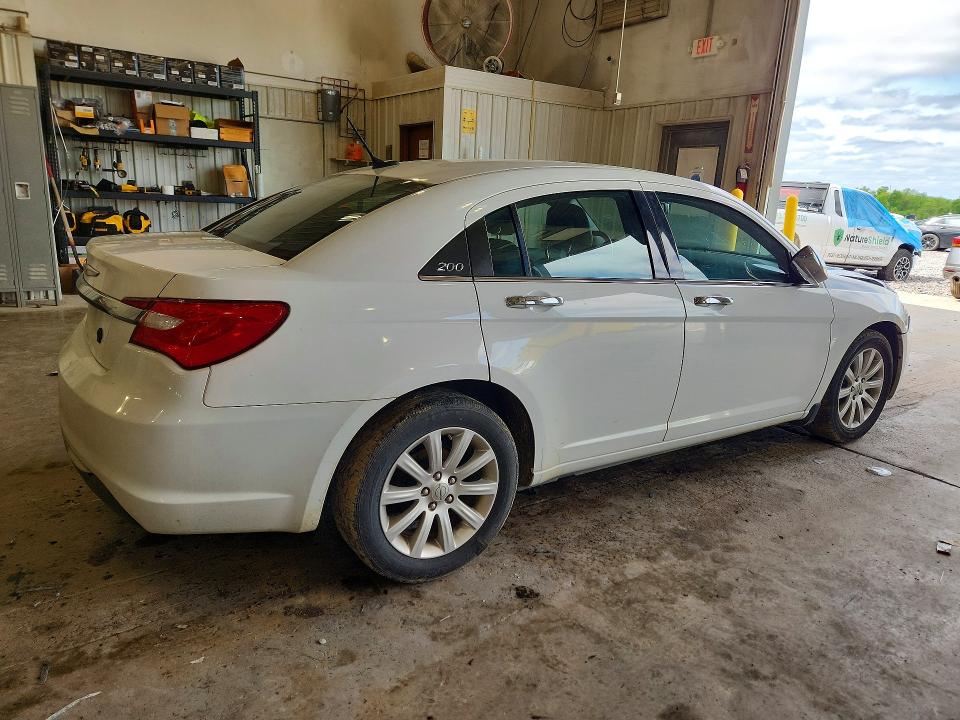 Продажа на аукционе авто 2013 Chrysler 200, vin: 1C3CCBCG3DN579247, номер лота: 51179856