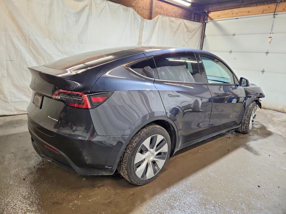 48339326 :رقم المزاد ، 7SAYGAEE7RF063204 vin ، 2024 Tesla Model Y مزاد بيع