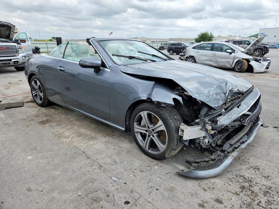 50001026 :رقم المزاد ، WDD1K6FB4JF035414 vin ، 2018 Mercedes-benz E مزاد بيع