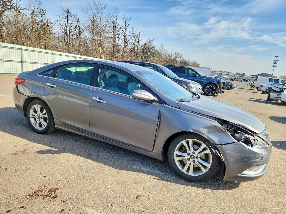 51131906 :رقم المزاد ، 5NPEC4AC0BH305503 vin ، 2011 Hyundai Sonata مزاد بيع
